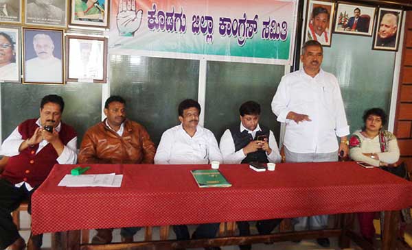 ಕಾಂಗ್ರೆಸ್ ಸಂತಾಪ ಸಭೆ : ಖಮರುಲ್ ಇಸ್ಲಾಂ ನಿಧನಕ್ಕೆ ಕಂಬನಿ